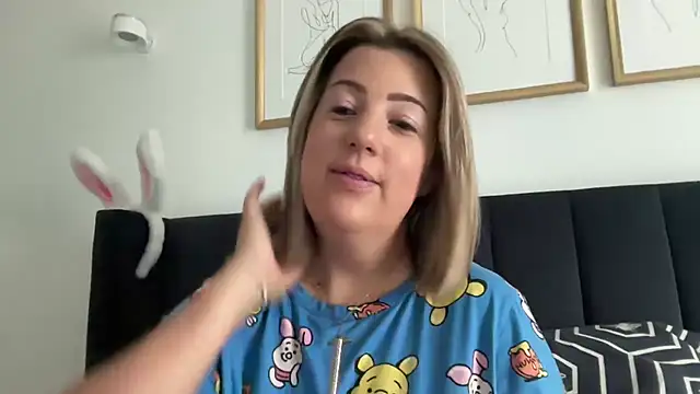 Snapshot of annabellewarick chatting on 4, 6, 2026 annabellewarick online show from 4, 6, 2026