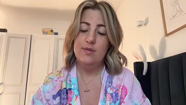 Snapshot of annabellewarick chatting on 6, 6, 2026 annabellewarick online show from 6, 6, 2026