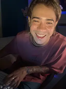 Snapshot of AngelLatinBoy chatting on 11, 3, 2026 AngelLatinBoy online show from 11, 3, 2026