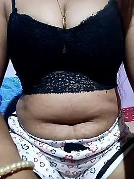 Snapshot of Purva2 chatting on 7, 4, 2026 Purva2 online show from 7, 4, 2026