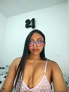 Victoria Gonzalez online show from 12, 4, 2026