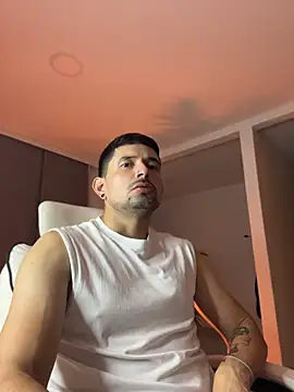 TroyeSavage online show from 13, 4, 2026