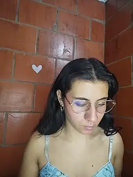 Snapshot of Amanda_x1 chatting on 9, 7, 2026 Amanda x1 online show from 9, 7, 2026