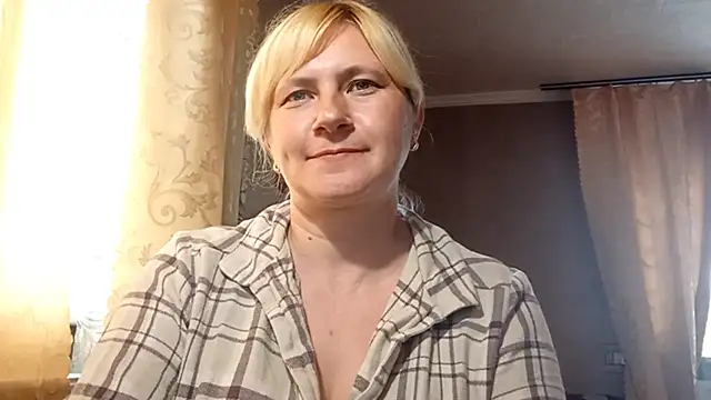 DiamondLady555 online show from 31, 5, 2026