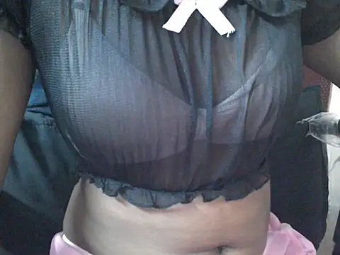 Couplehot00 online show from 10, 5, 2026