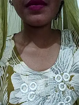 Barbie Aasnoor online show from 14, 3, 2026