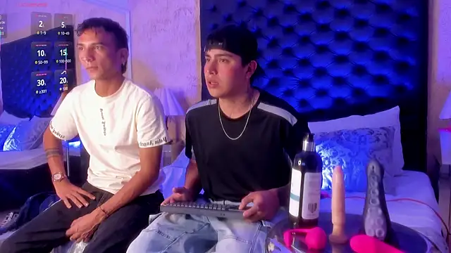 Snapshot of ThomasThundr chatting on 17, 3, 2026 ThomasThundr online show from 17, 3, 2026