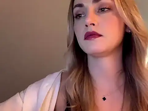 ScarlettSensitive online show from 16, 4, 2026