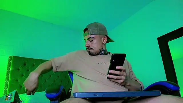 Snapshot of Dallas_Whitee chatting on 9, 5, 2026 Dallas Whitee online show from 9, 5, 2026
