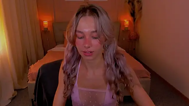 Snapshot of LuluAlis chatting on 17, 7, 2026 LuluAlis online show from 17, 7, 2026