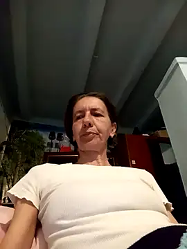 Snapshot of Tania9876 chatting on 16, 5, 2026 Tania9876 online show from 16, 5, 2026