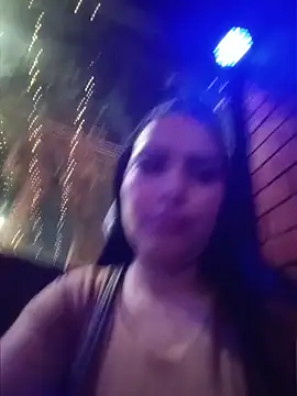 Karla  Morrison online show from 17, 5, 2026