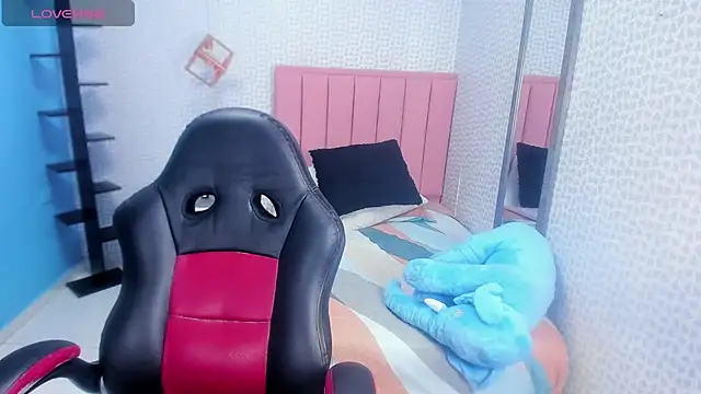 Maya johnson2 online show from 27, 3, 2026