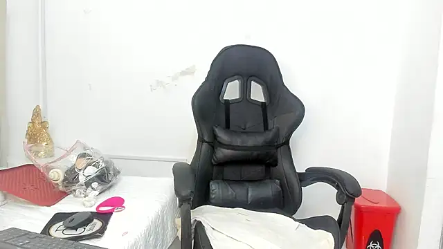 Snapshot of Abril_Castroo chatting on 16, 5, 2026 Abril Castroo online show from 16, 5, 2026