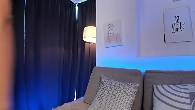 Snapshot of Zoey_monroe chatting on 22, 7, 2026 Zoey monroe online show from 22, 7, 2026