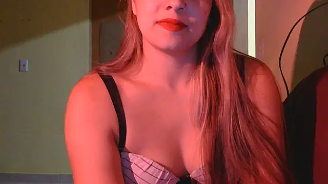 Snapshot of candydesiree chatting on 6, 5, 2026 candydesiree online show from 6, 5, 2026