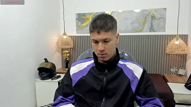 AlessandroFranco online show from 23, 4, 2026