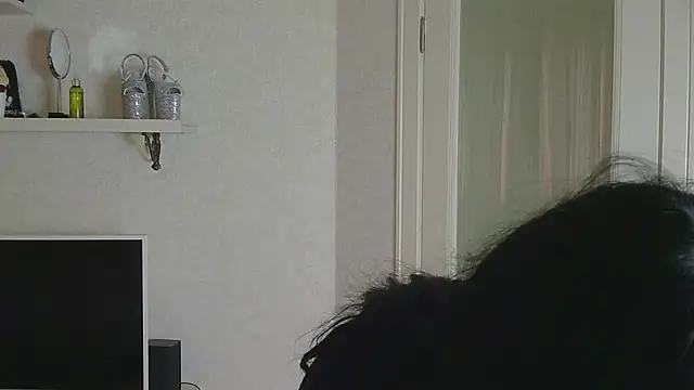 Snapshot of SaltedCaramely chatting on 3, 7, 2026 SaltedCaramely online show from 3, 7, 2026
