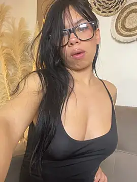Snapshot of Queen_Chanel_XXX chatting on 30, 4, 2026 Queen Chanel XXX online show from 30, 4, 2026
