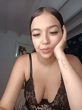 Kitty Loveee online show from 2, 6, 2026