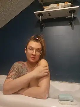 NicolePearl online show from 9, 4, 2026