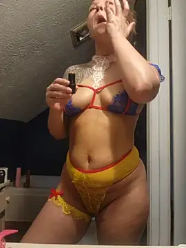 NicolePearl online show from 15, 4, 2026