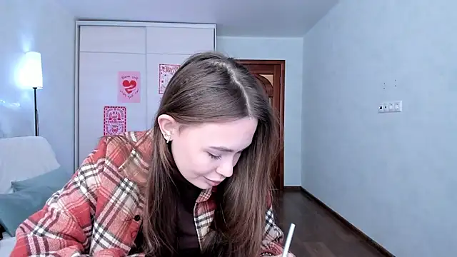 kittiangel00 online show from 17, 4, 2026