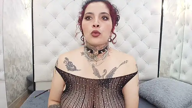 Snapshot of LadyMiax chatting on 8, 8, 2026 LadyMiax online show from 8, 8, 2026