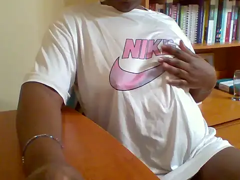 melaninebony2 online show from 27, 3, 2026