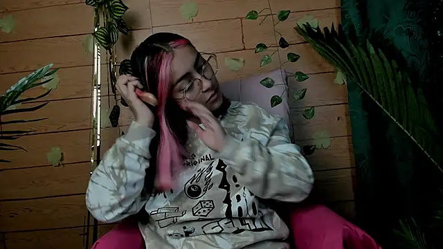 PinkyyPieee  online show from 25, 3, 2026