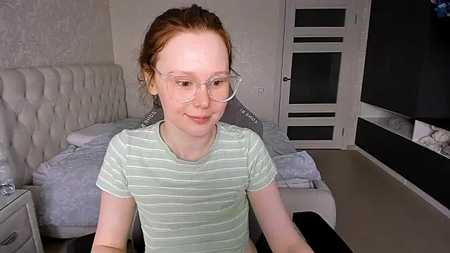 NikiCozy online show from 29, 3, 2026