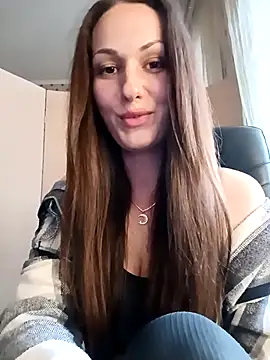 LunaCrystall online show from 22, 4, 2026