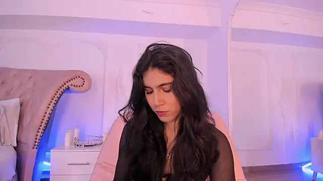 Snapshot of LucianaBlanco_ chatting on 19, 5, 2026 LucianaBlanco online show from 19, 5, 2026