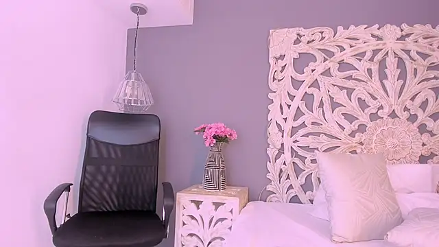 LucianaBlanco  online show from 13, 6, 2026