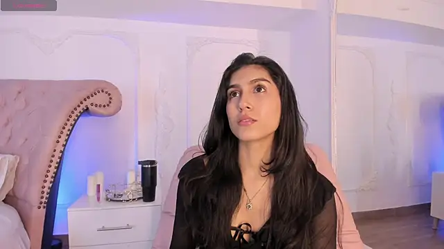 LucianaBlanco  online show from 20, 6, 2026