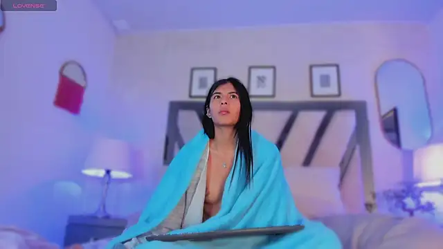 Violettaa Stone online show from 21, 3, 2026