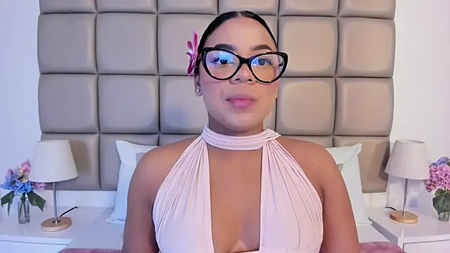 lilly williamss online show from 26, 4, 2026