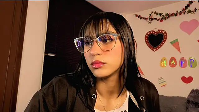 PaulaCutexs online show from 29, 4, 2026