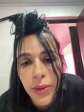 leila moretti online show from 27, 3, 2026