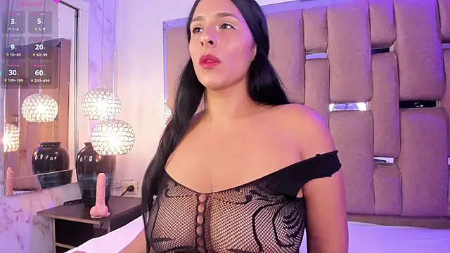 NinaBloom  online show from 23, 4, 2026