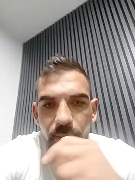 luys23 online show from 12, 4, 2026