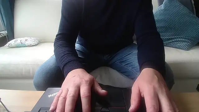 Snapshot of Buggemann chatting on 19, 5, 2026 Buggemann online show from 19, 5, 2026
