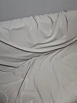 zxc81830 online show from 10, 4, 2026