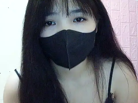 VyVy18 online show from 2, 4, 2026