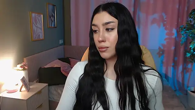 Snapshot of Winonna_Ryder chatting on 25, 3, 2026 Winonna Ryder online show from 25, 3, 2026