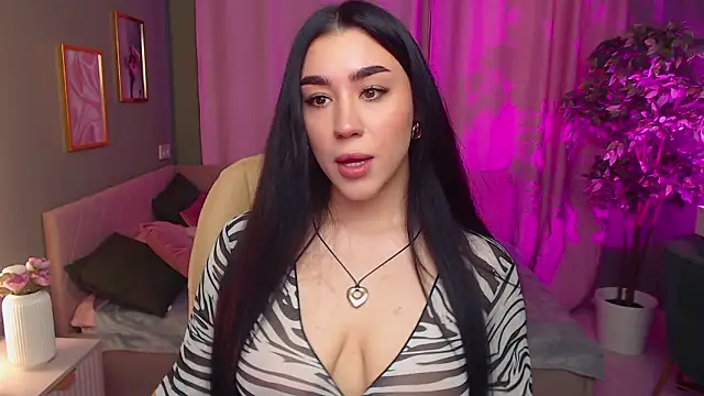 Snapshot of Winonna_Ryder chatting on 27, 3, 2026 Winonna Ryder online show from 27, 3, 2026