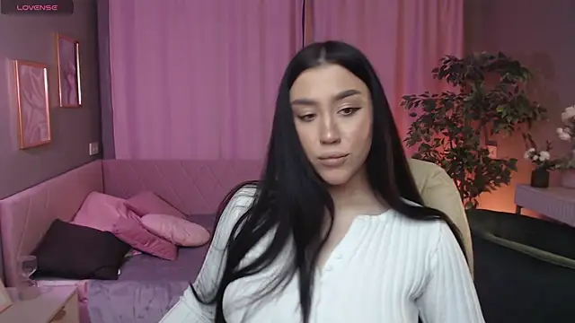 Snapshot of Winonna_Ryder chatting on 21, 5, 2026 Winonna Ryder online show from 21, 5, 2026