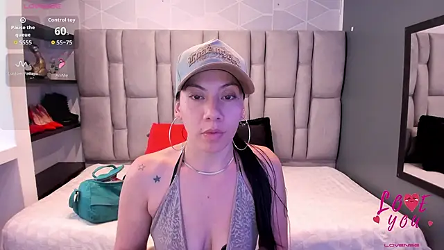 Snapshot of Abril_Fox__ chatting on 6, 6, 2026 Abril Fox online show from 6, 6, 2026