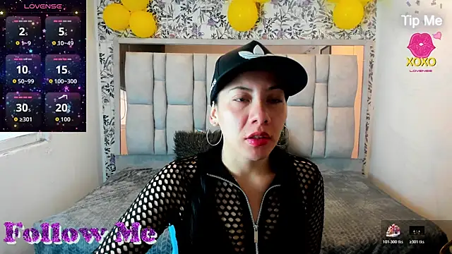 Snapshot of Abril_Fox__ chatting on 22, 6, 2026 Abril Fox online show from 22, 6, 2026