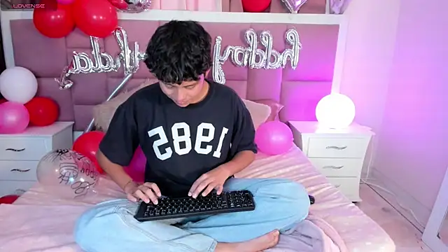 chico medusa online show from 25, 4, 2026